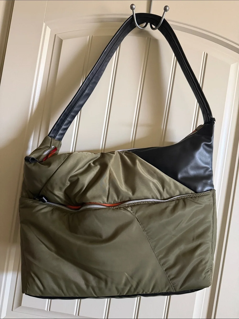 Minnessak JOURNAL STANDARD BAG Olive Green & Black NWOT